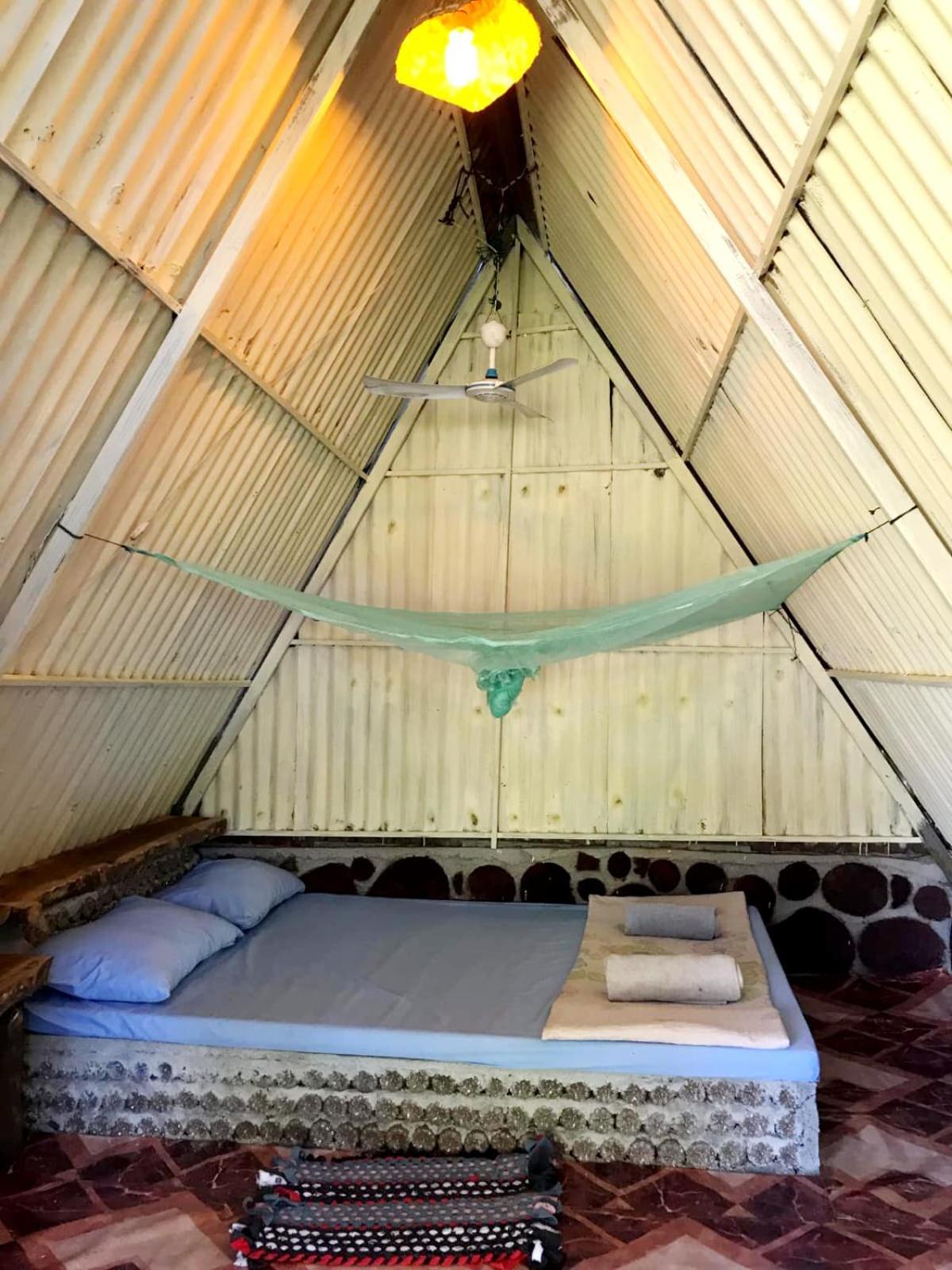 Backpacker Hostel And Jungle Trekking 반룽 외부 사진