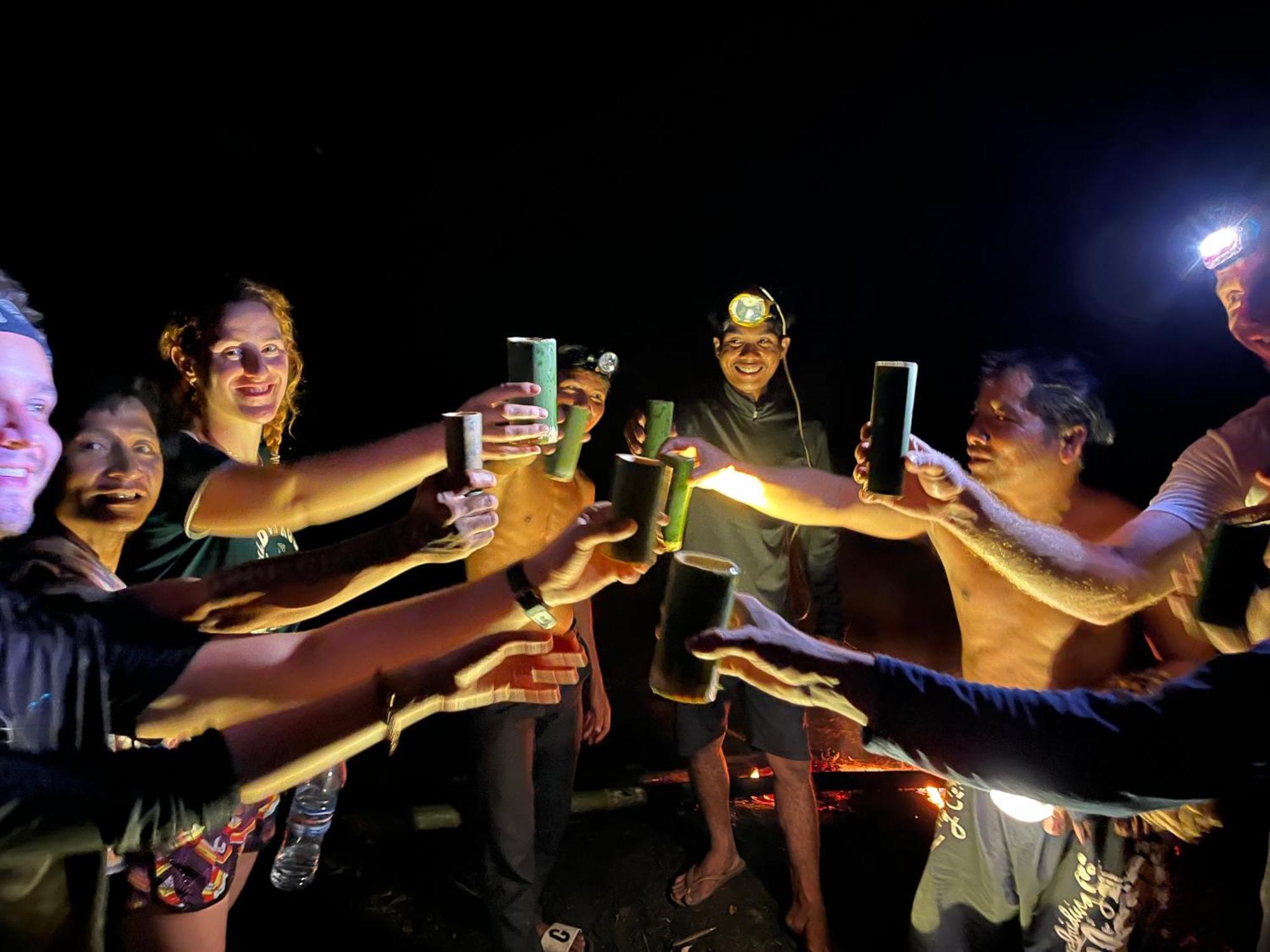 Backpacker Hostel And Jungle Trekking 반룽 외부 사진